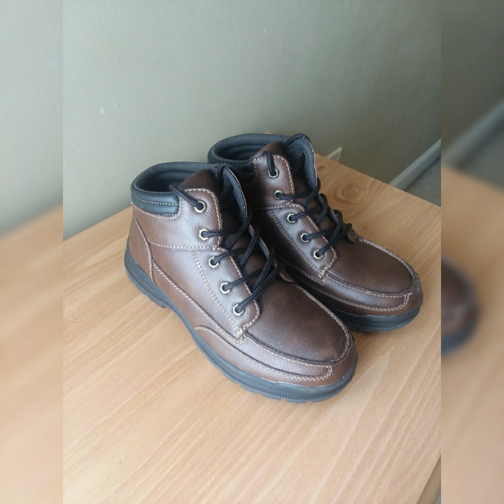 Arizona Jeans Hiking Boots- Boys Size 4